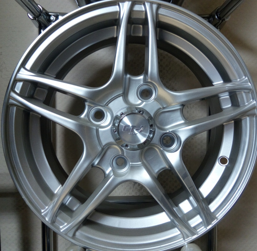 TG Racing 3540 13 / 4*114.3 ET38 D69.1 J5.5 Hyper Silver